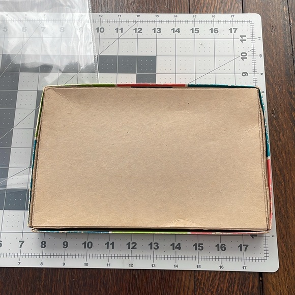 Vintage paper dolls, Teen Time Dolls, Merri and Ginny, two 10" stand-up dolls - Picture 10 of 10